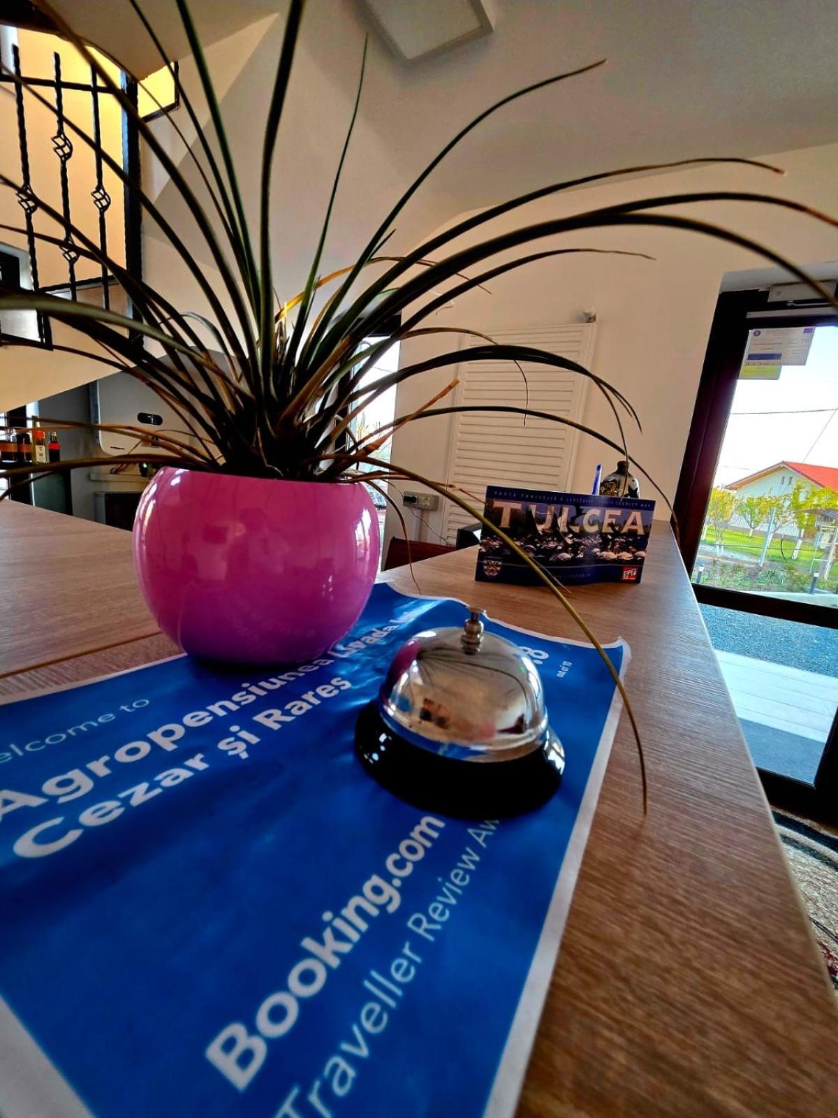Farm stay Agropensiunea Livada Lui Cezar Si Rares